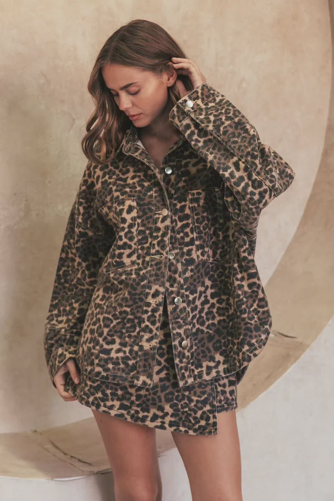 Denim Shacket oversized - Leopard Print