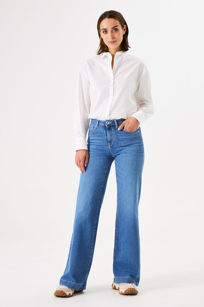 Celia Wide fit Jean - Medium Used