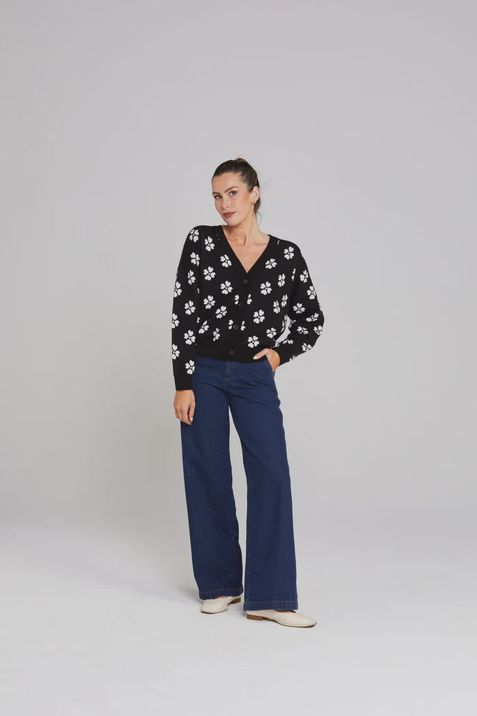 Dahlia Cardi - Night Bloom