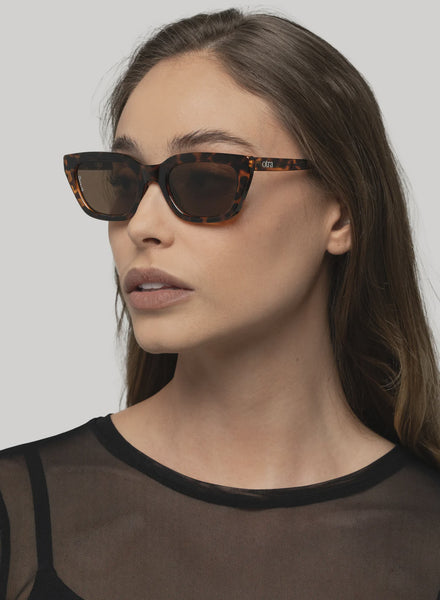 Nove Sunglasses - Tort/Brown