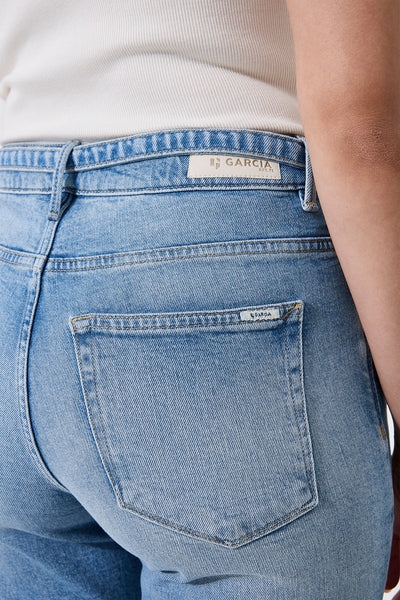 Celia Straight Fit - Medium Used