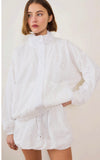 Voyant
Commomplace
crush windbreaker