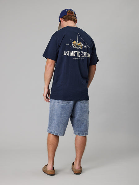 Chilled Angler Tee - Navy