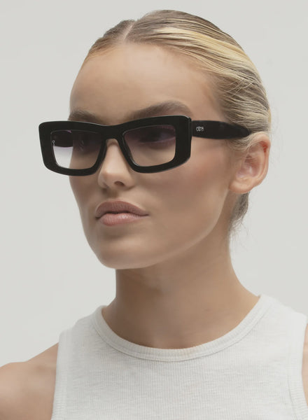 Marsha Sunglasses - Black/Smoke
